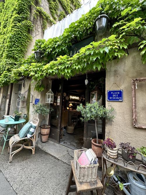南フランスをレンタカーでのんびり旅 その５　ルールマランと隣町のマルシェ