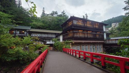 四万温泉で積善館！1人旅、本館1号館シングルルーム宿泊