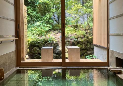 【2泊3日夏の湯布院】②美術館、ピザ櫟の丘、道の駅、山荘無量塔編