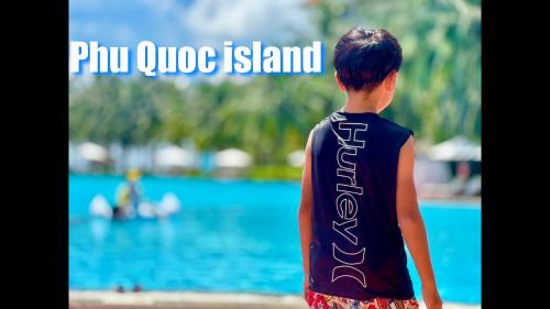 子連れで家族旅行♪今噂のフーコック島に行ってみた！サファリとヴィンワンダーランドのプール＆ナイトショー編