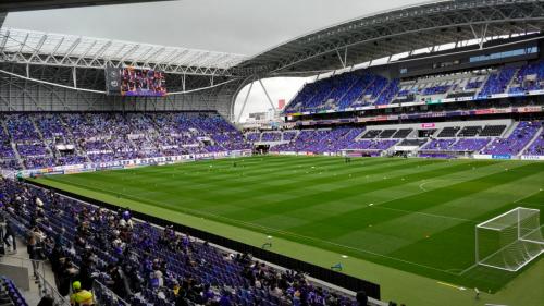 エディオンピースウイング広島でサッカー観戦