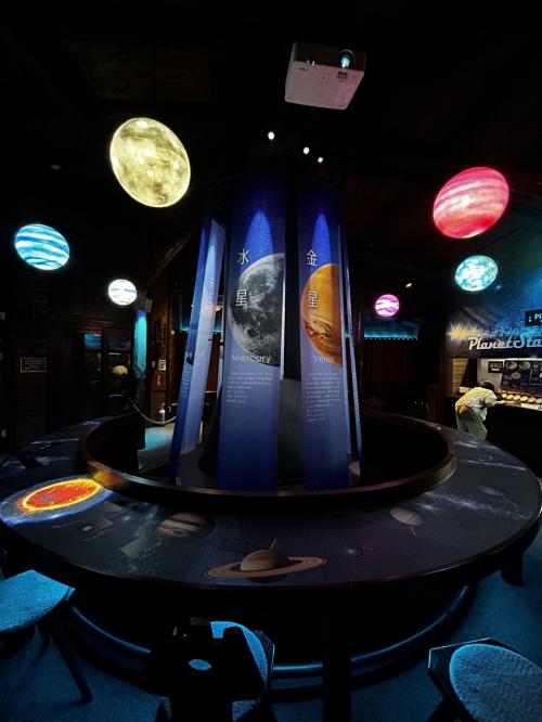 四万の名所経由で苗場の星空テラスへ行こう。