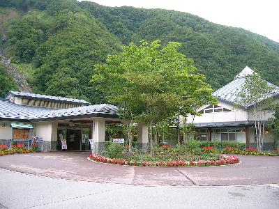 お土産は、飛騨牛？鶏ちゃん？