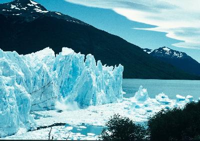 パタゴニア自然紀行【2】　ロスグラシアレス国立公園（モレノ氷河）でサイクリング