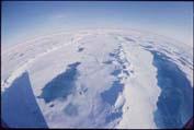 地球の島めぐりー70島　北極点の船旅３