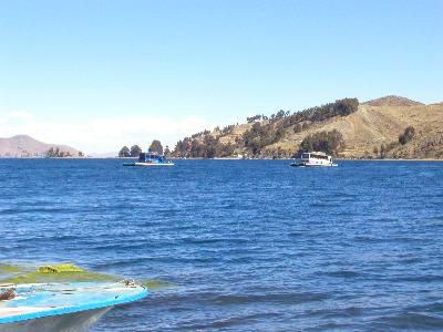 チチカカ湖　ペルー／ボリビア