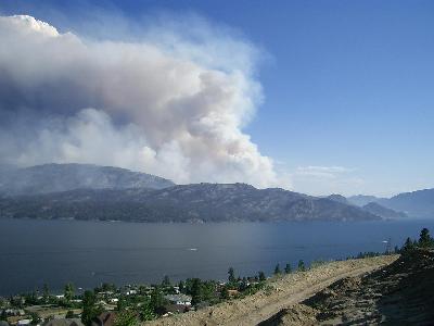 900箇所の山火事