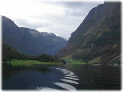 フィヨルドを見にノルウェーへ?「ソグネフィヨルド」