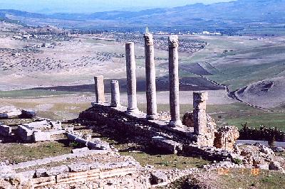 チュニジアの世界遺産：ドゥガのローマ時代の遺跡