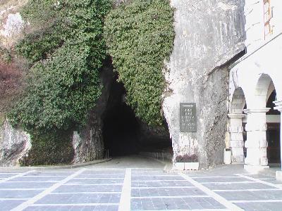 旧ユーゴスラビアの旅【３】　　スロベニアのヨーロッパ一の規模を誇る　ボストイナ鍾乳洞