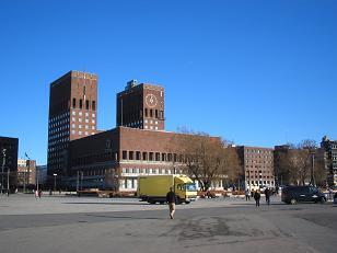 出張半同行でオスロ立ち寄り