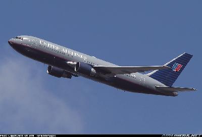 B767-200 – N602UA ユナイテッド航空 Airlinertags AC411378.jpg