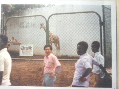 アクラ市からアコソンボ村へ