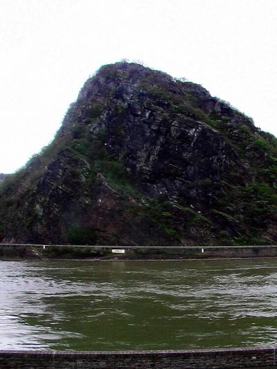 ヨーロッパ４ヶ国の旅【１】　ドイツ・ライン下りで３４年間の思いの「ローレライ」を訪ねて