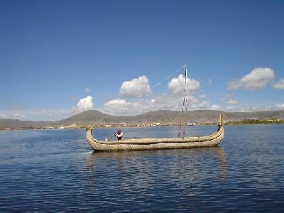 チチカカ湖からボリビア国境へ