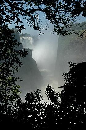★南アフリカ周辺ドライブ旅（１６、完） −ヴィクトリアの滝の大景観