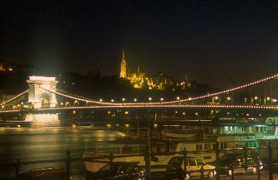 ドイツからレンタカーの旅４：ウィーンからドナウを船でブダベストへ