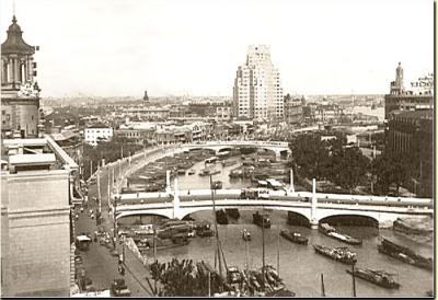 【希少品】上海の建物たちの記憶　　上海市旅行局編　大判３２５ページ　日本語 希少品】上海の建物たちの記憶 上海市旅行局編 大判325ページ