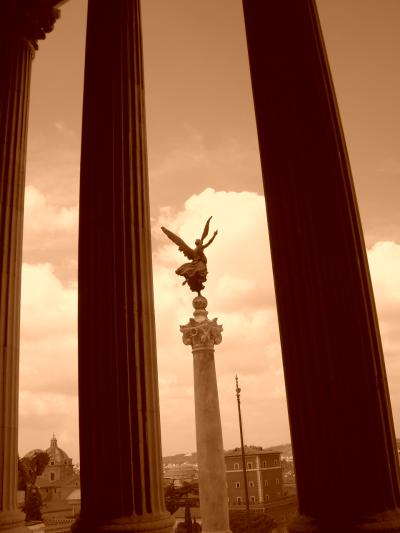 ローマの路地はいい味出してる!