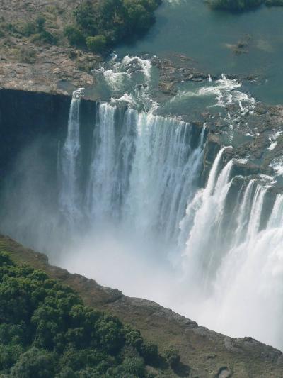 南部アフリカの旅【２】　ザンビア側とヘリコプターから見るビクトリア滝