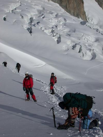 エル・フロワド　べルギー山岳会との登山