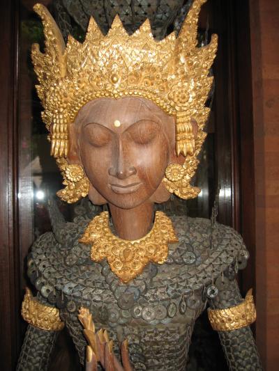 Bali2005魅美12　木彫りの秀作  イダ・バグース・ティレム ☆木を生かし魂を込めた彫像たち