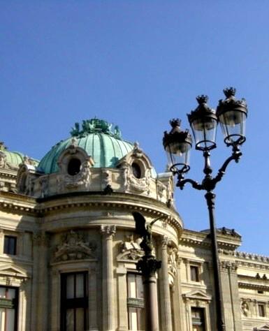 アヴィニオン 461 古い歴史を刻む城郭都市