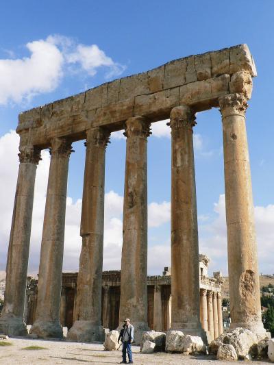 中東の旅【３】　世界有数の雄大さと優美さを誇る　レバノンのローマ神殿「バールベック遺跡」