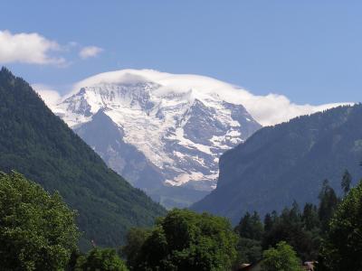 スイスの風景２００４　その２７　インターラーケンの風景