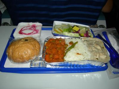 なち、国内線に乗りインド最古の街へ。。。。