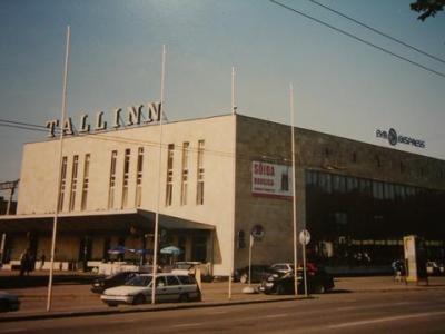 タリン駅旅情