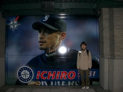 イチロー選手をおがむために・・・