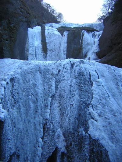 凍った！三大名瀑