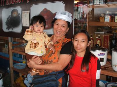 運命的なT字路あるいはソンテウと子供達の大行進