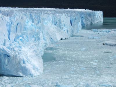 パタゴニア ロスグラシアレス国立公園 ペリトモレノ氷河トレッキング