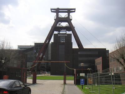 エッセンのツォルフェライン炭坑産業遺産群