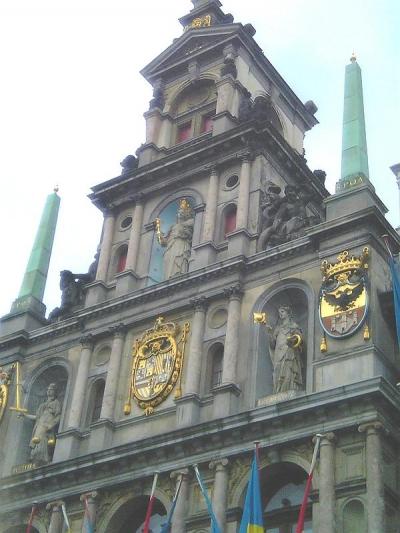 初ヨーロッパで猫祭り！！移動のアントウェルペン編?