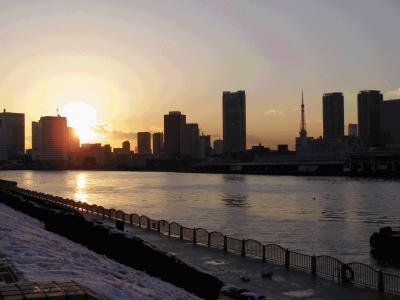 東京の美しい景色-隅田川に落ちる夕焼け