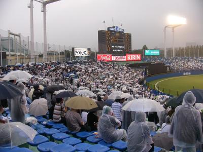 雨中の激闘　マリーンズvsスワローズ　連覇をかけた交流戦最終戦（スポーツ観戦三昧と雨の鎌倉の週末?）