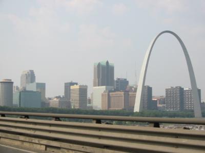 西部開拓への出発地　～ゲートウェイ・アーチ～