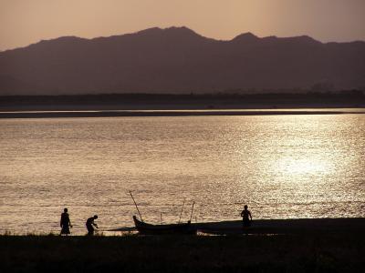 バンコク経由ミャンマー旅行　第２章　バガンの日々　?～母なる大河のほとり～