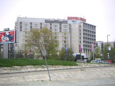 ブタペストのホテル　ＨＥＬＩＡ