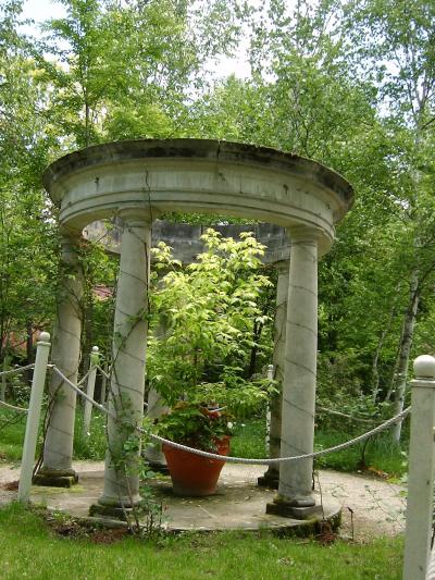 お庭めぐり薔薇めぐり、バラクライングリッシュガーデンとハイジの村?!