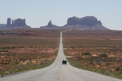 モニュメントバレー「Monument Valley Navajo Tribal Park」