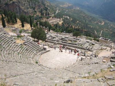 ギリシャ　大人の女の旅　～デルフィ・メテオラ編