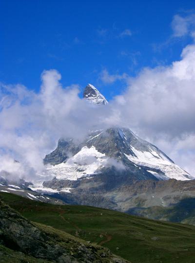 ゴンドラで超えるアルプスと3大名峰inスイスその１