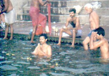 世界遺産 The world heritage 釈尊の聖地を巡礼「インド・ネパールの仏陀遺跡」?バナーラシー（ベナレス）