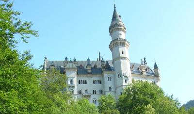 ロマンチック街道の古城めぐり