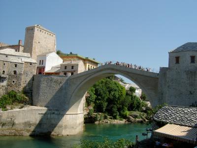 夏のモスタル、古橋地区を中心に市街観光