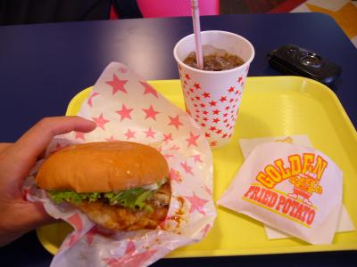 佐世保と言えば今ではそうです！「佐世保バーガー」ですよね。